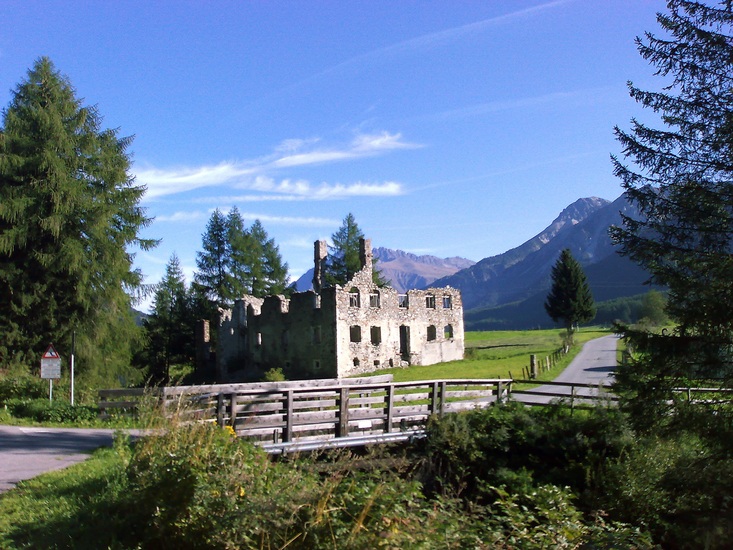 Tour-S-N-008.jpg